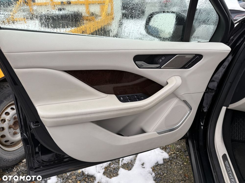 Jaguar I-Pace EV400 AWD R-DYNAMIC HSE - 14