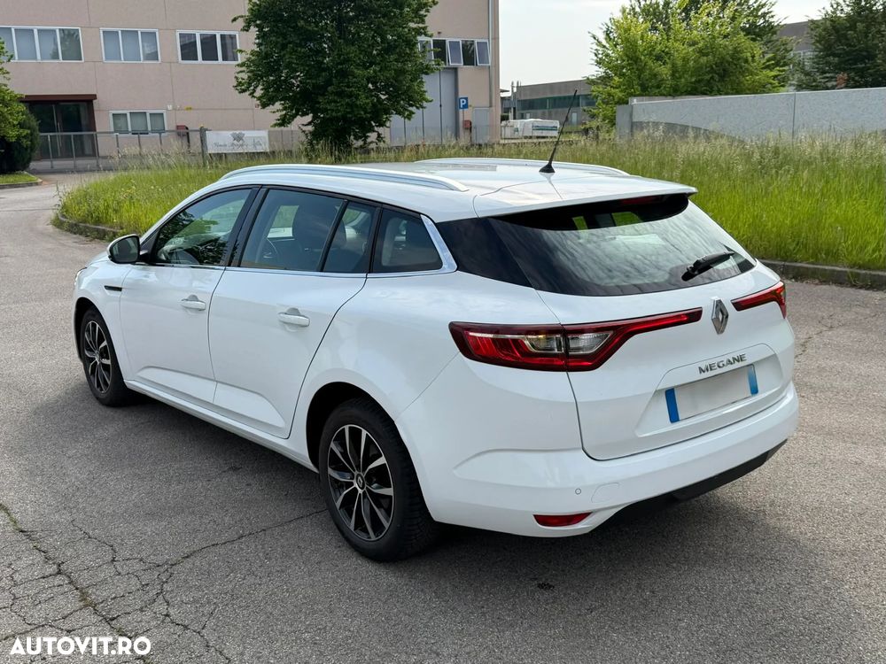 Renault Megane BLUE dCi EDC Intens - 6