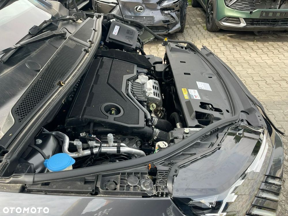 Peugeot 5008 1.2 PureTech mHEV Allure Pack S&S e-DCS6 - 17
