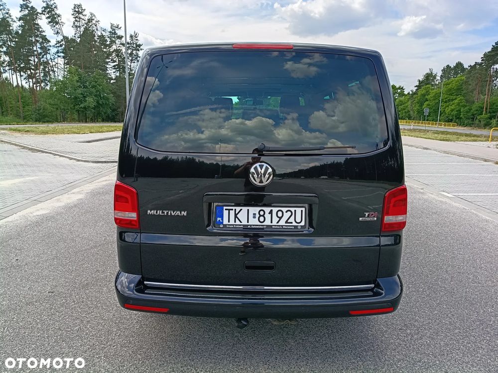 Volkswagen Multivan - 32