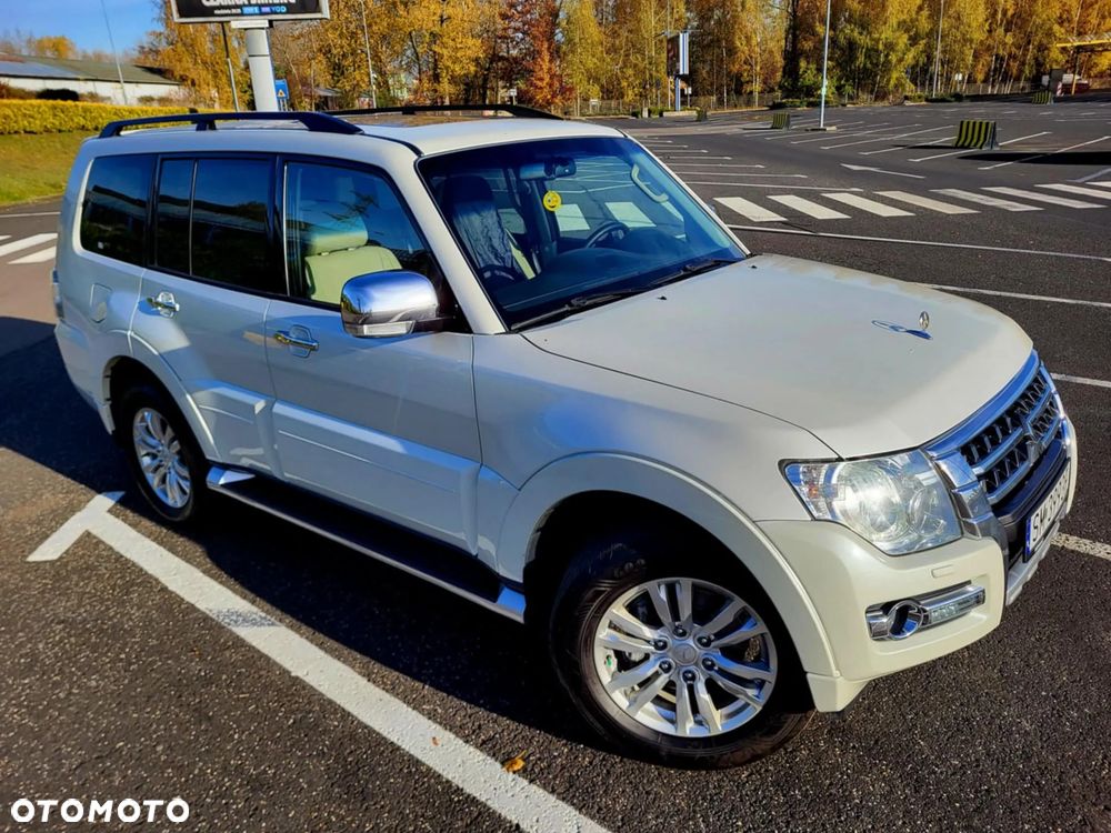 Mitsubishi Pajero - 22