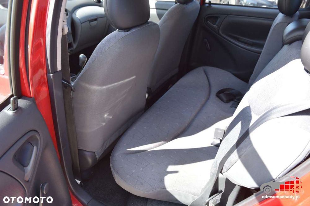 Toyota Yaris - 14