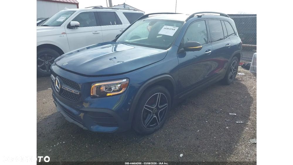 Mercedes-Benz GLB 250 8G-DCT AMG Line - 2