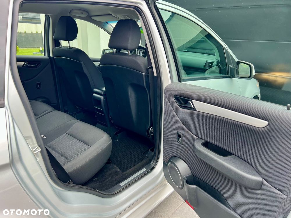 Mercedes-Benz Klasa B 180 BlueEFFICIENCY SPORT EDITION - 19