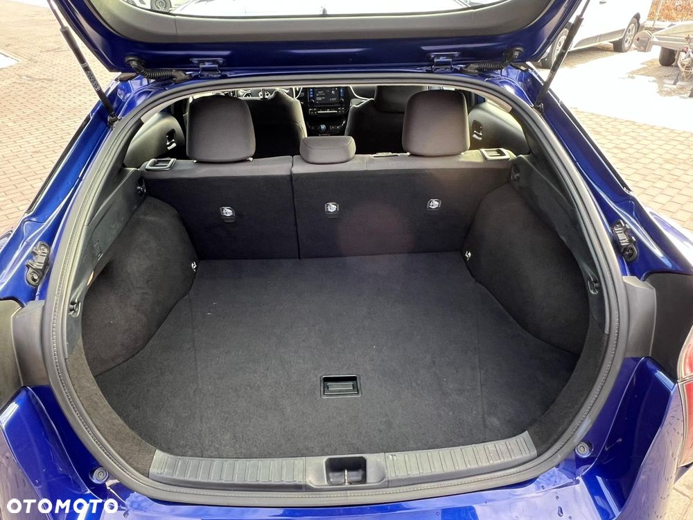 Toyota Prius Hybrid - 18