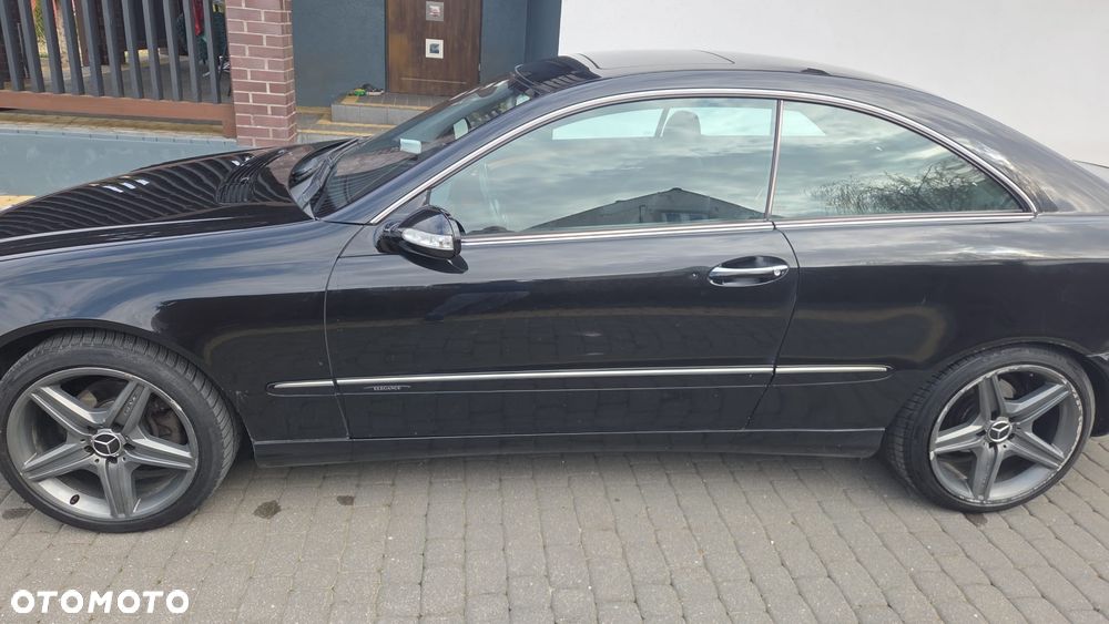 Mercedes-Benz CLK - 7
