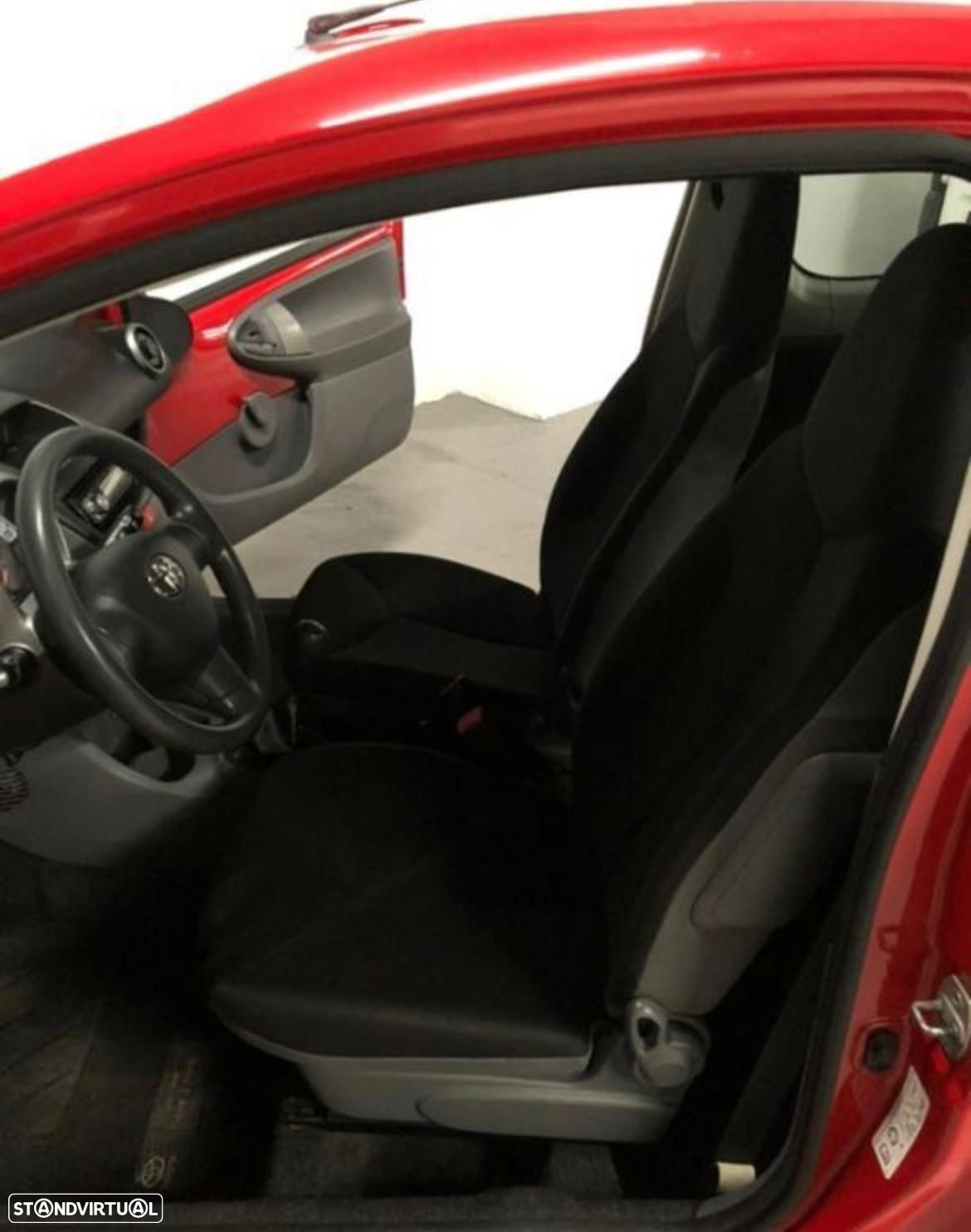 Toyota Aygo 1.0 + AC - 13