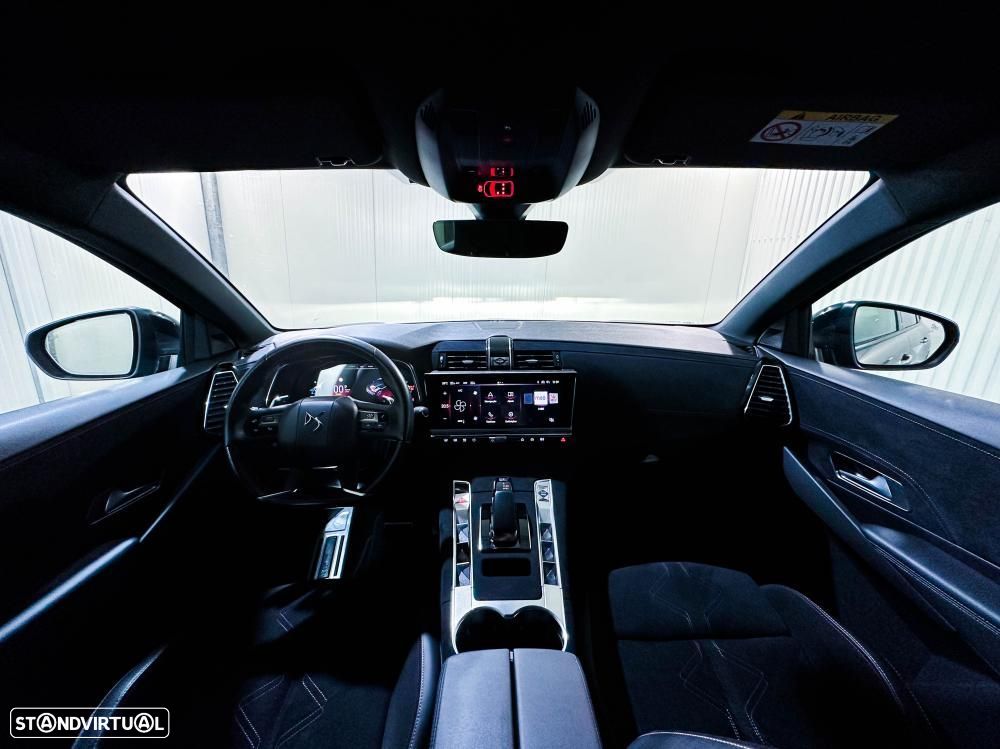 DS DS7 Crossback E-Tense Performance Line EAT8 - 11