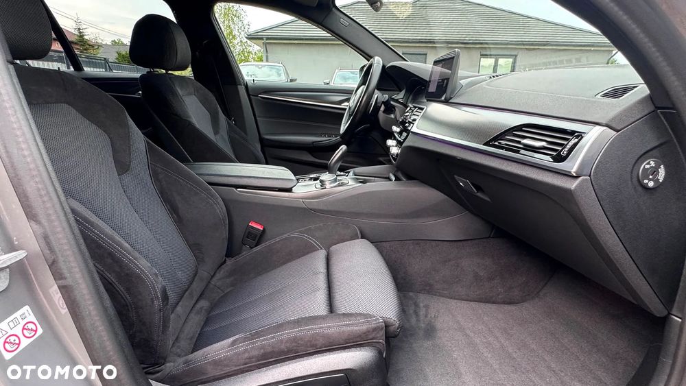 BMW Seria 5 530e M Sport sport - 29