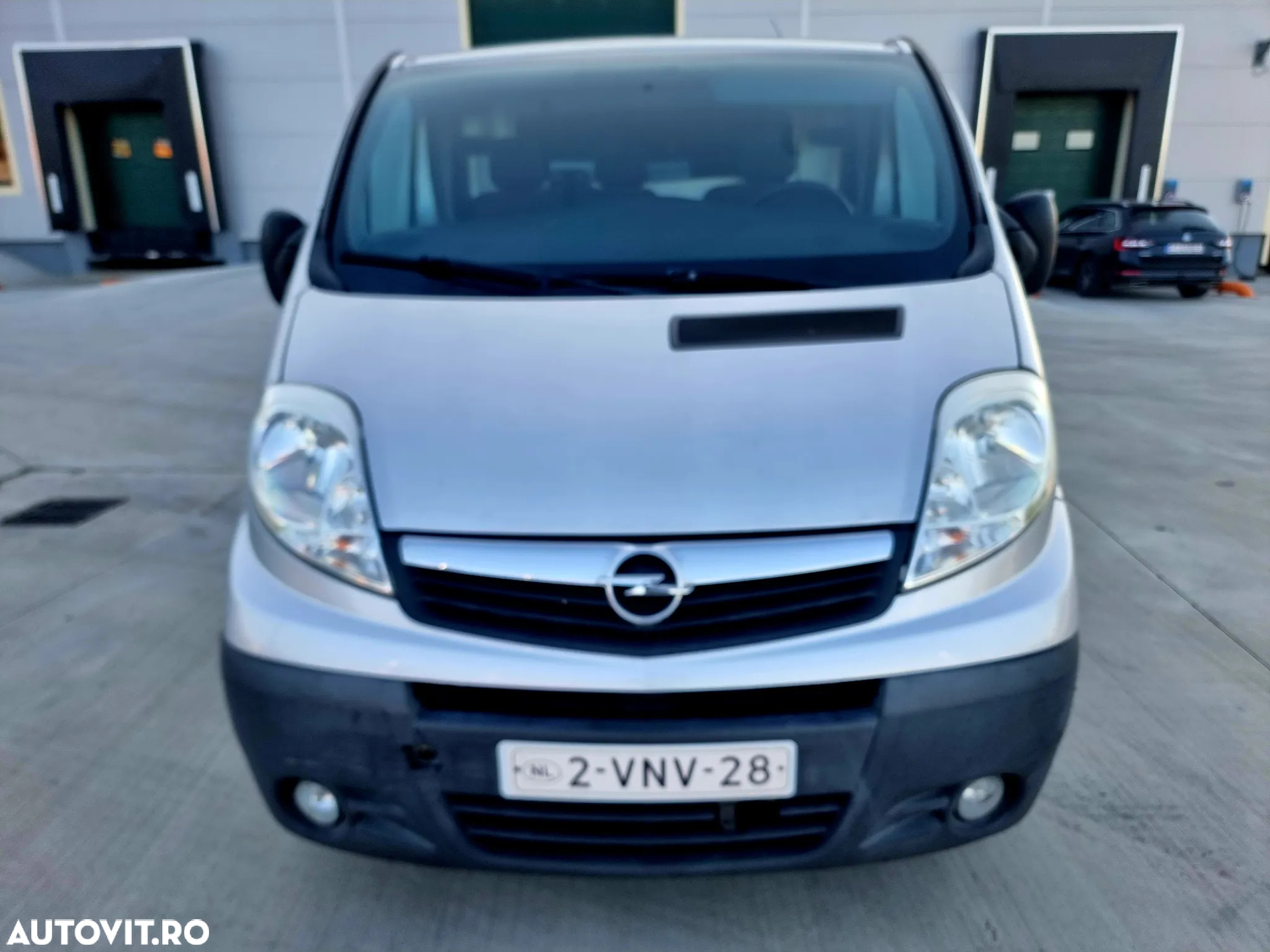 Opel Vivaro Combi 2.0 CDTI LWB EURO5 - 5