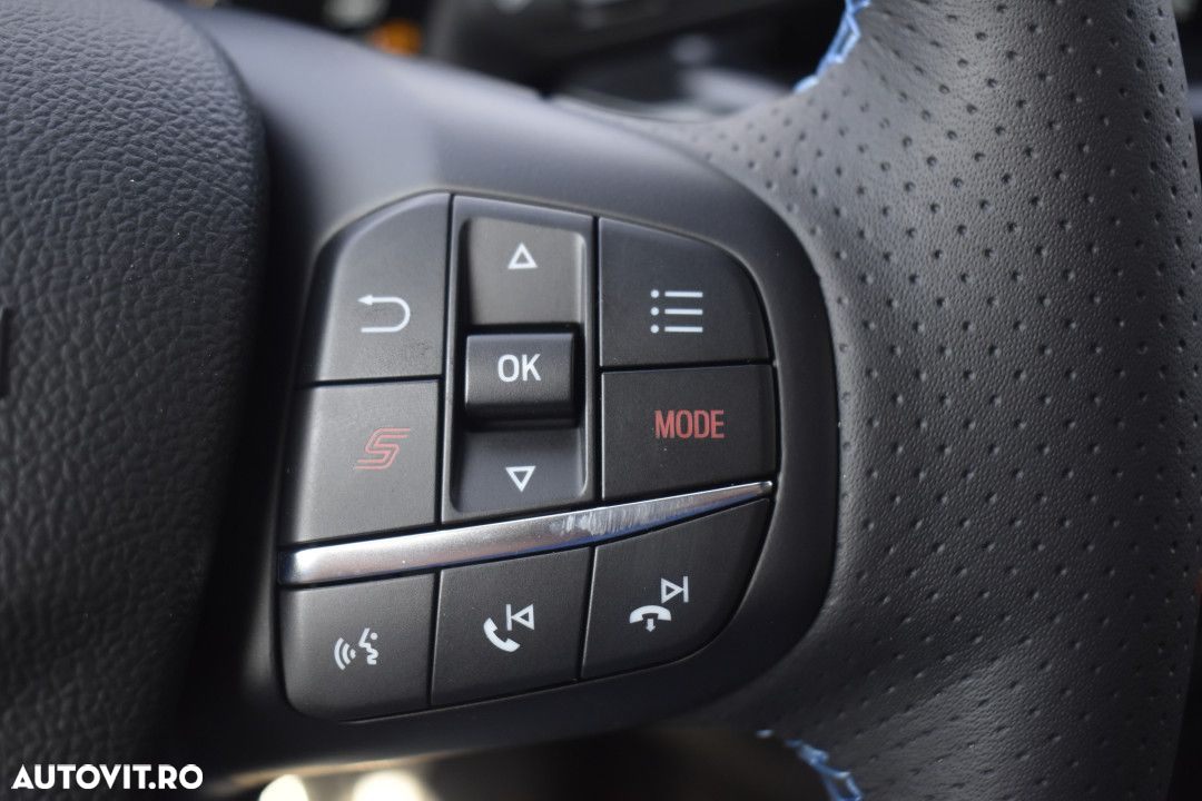Ford Focus - 18