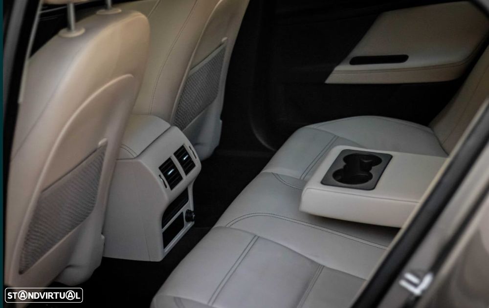 Jaguar XE E-Performance Aut. Prestige - 8