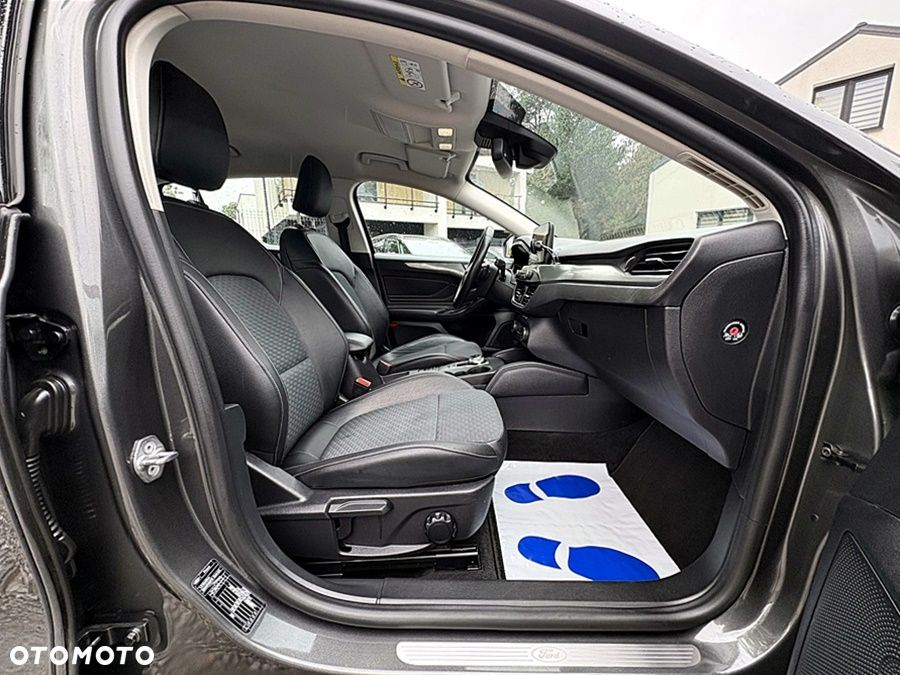 Ford Focus 1.5 EcoBlue Start-Stopp-System COOL&CONNECT - 20