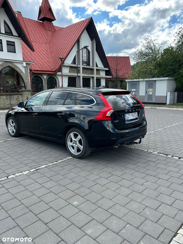 Volvo V60 D5 AWD Summum - 3