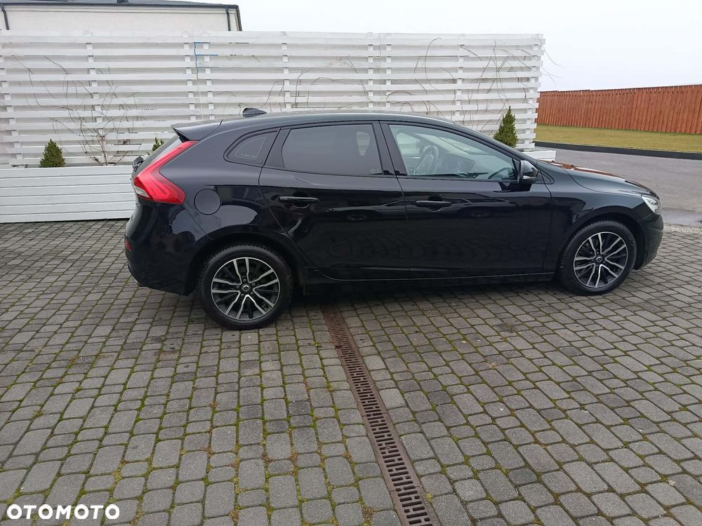 Volvo V40 D3 Drive-E Momentum - 6