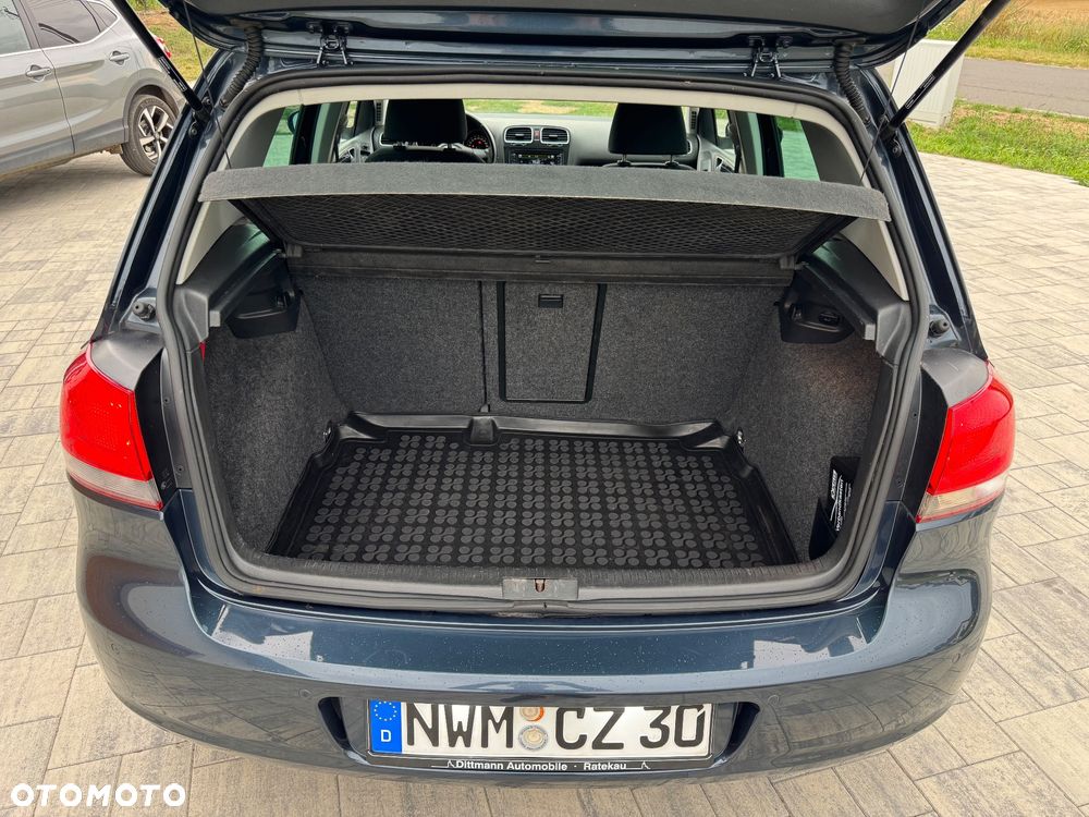 Volkswagen Golf - 16
