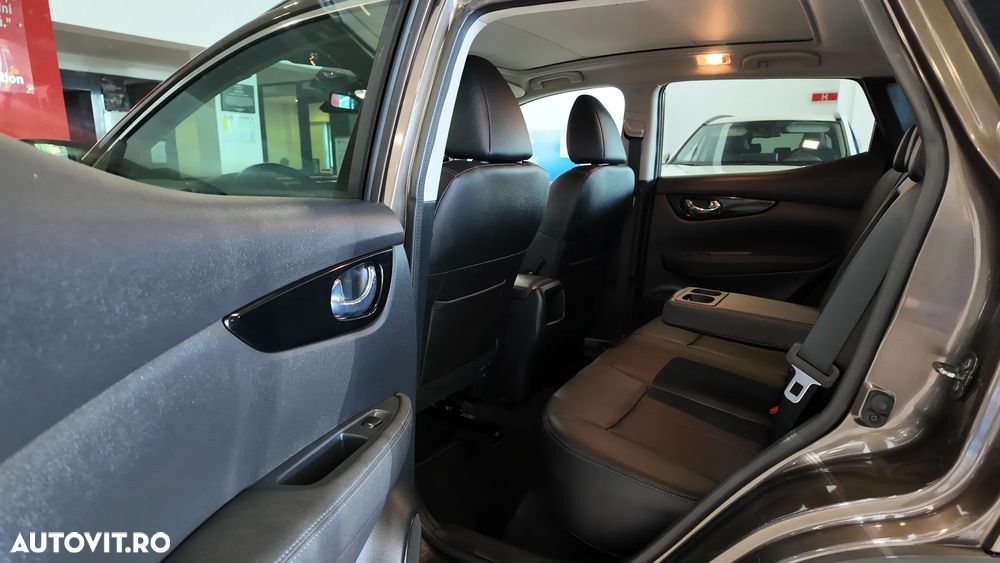 Nissan Qashqai 1.6 DCI Start/Stop 4X4-i Tekna - 27