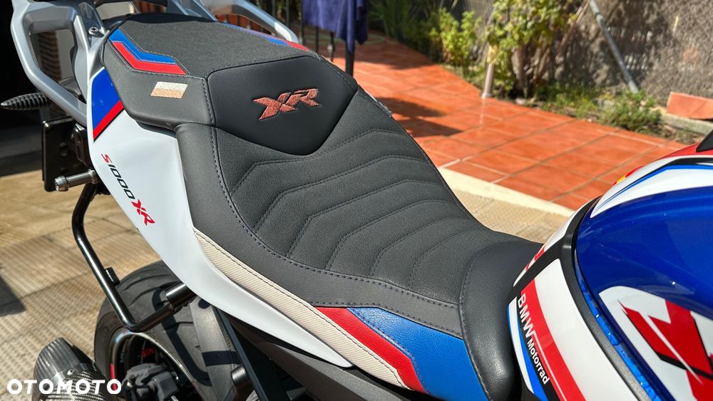 BMW XR - 10