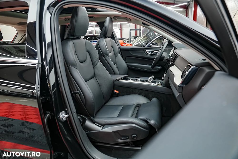 Volvo XC 60 Recharge T6 Twin Engine eAWD Inscription Expression - 10