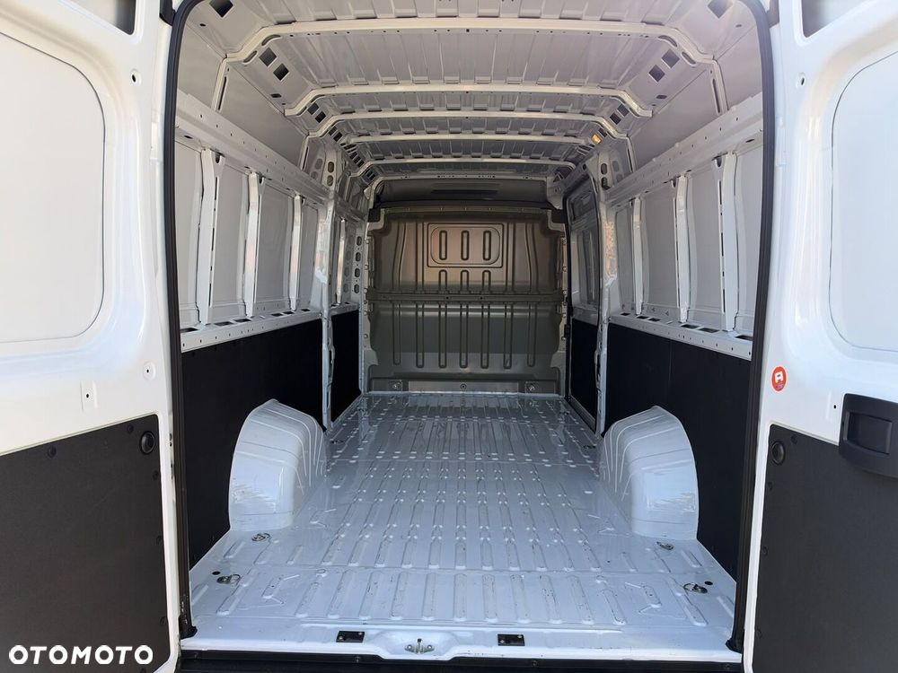 Opel Movano - 16