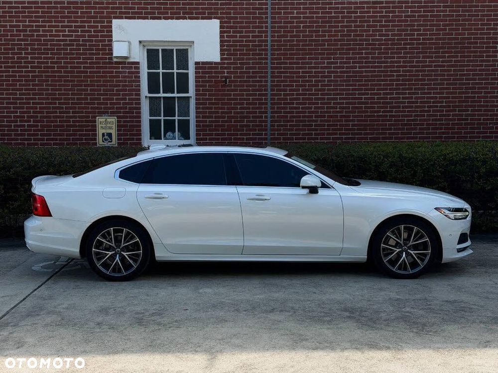 Volvo S90 T6 AWD Momentum - 4