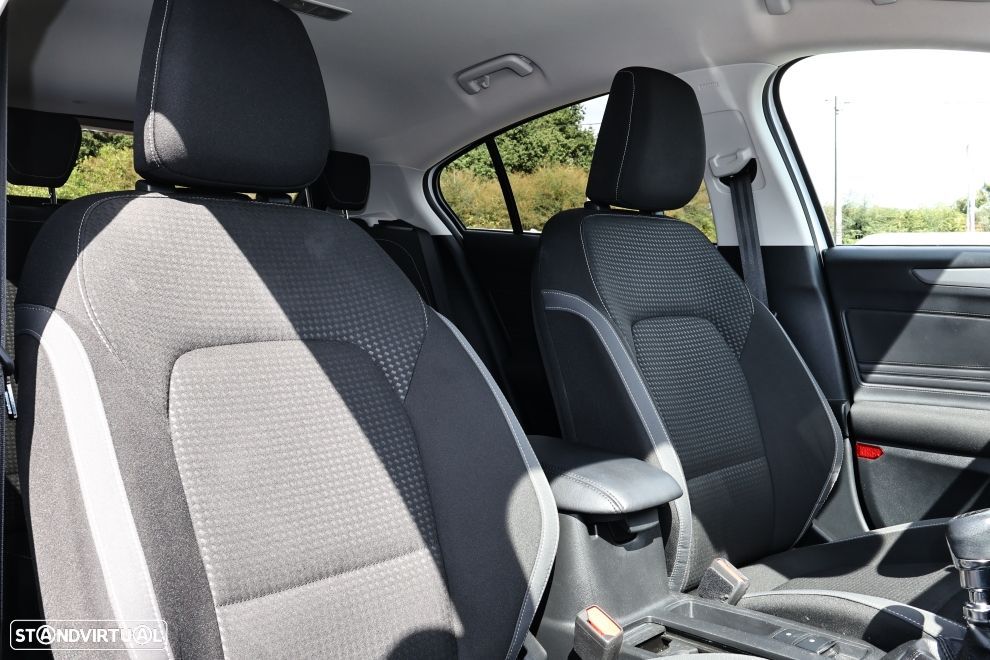 Ford Focus 1.0 EcoBoost MHEV Connected - 13