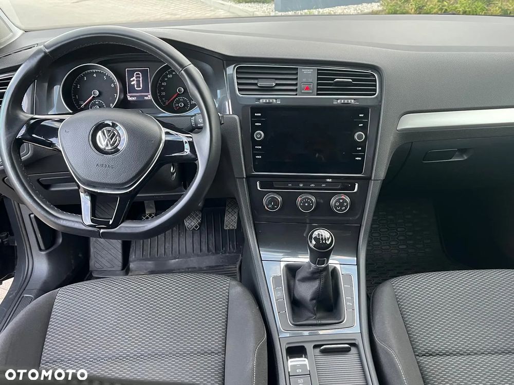 Volkswagen Golf VII 1.0 TSI BMT Trendline - 5