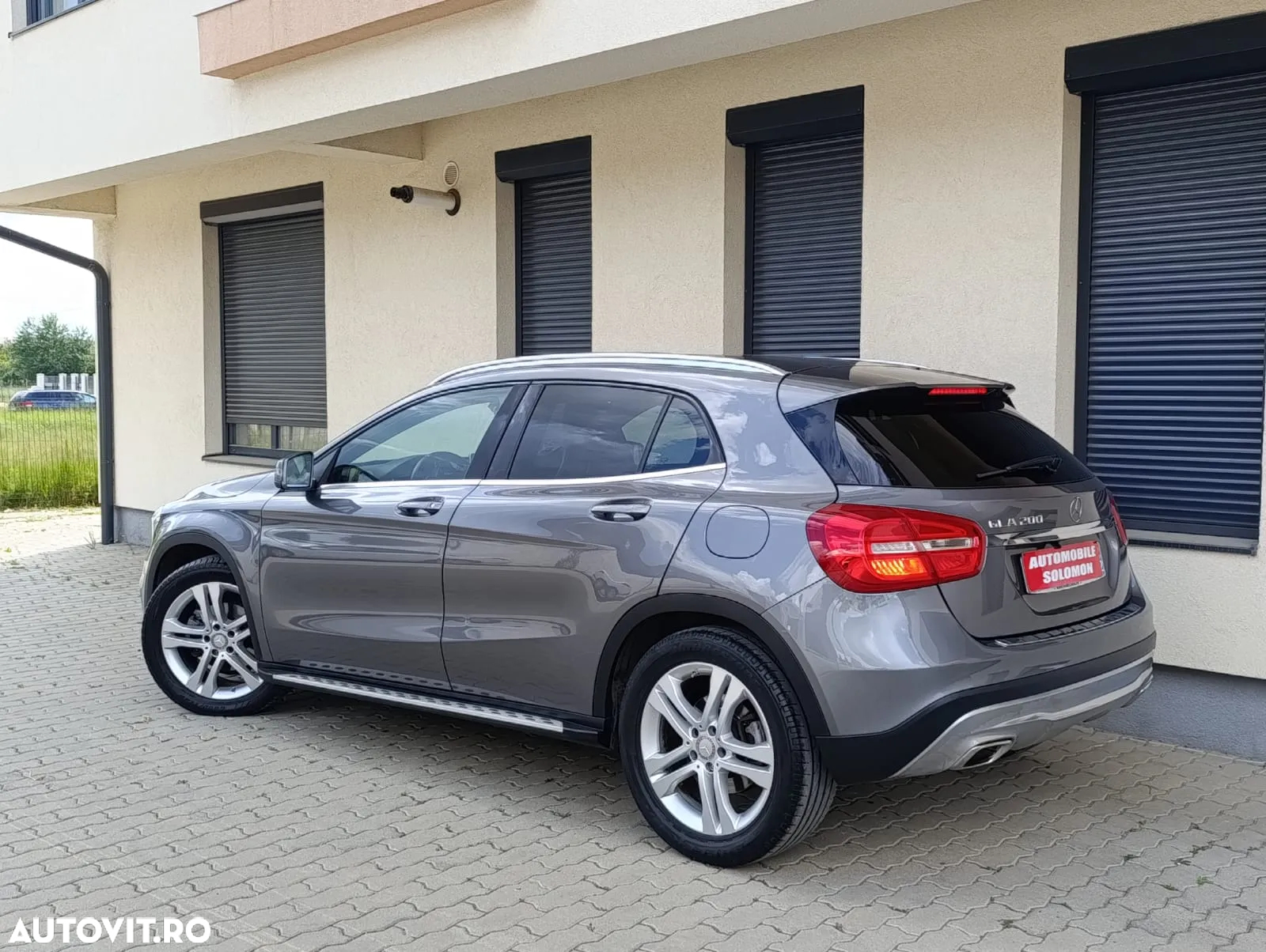 Mercedes-Benz GLA - 5