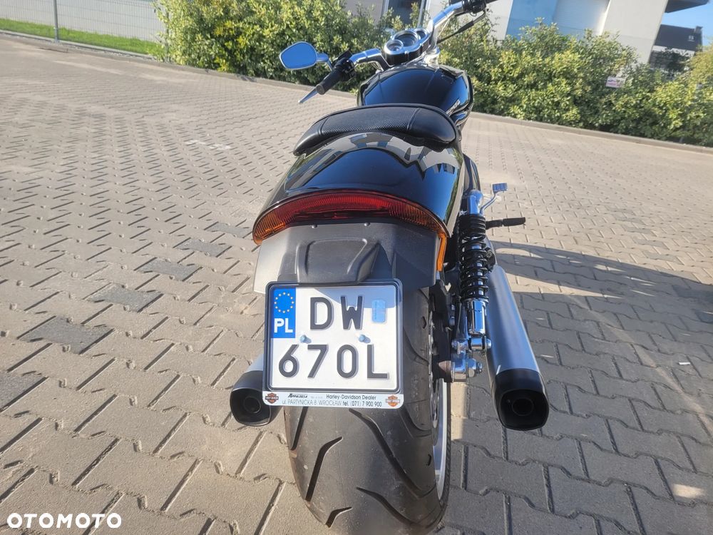 Harley-Davidson V-Rod Muscle - 3