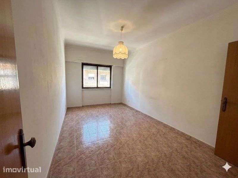 Apartamento T3 em Amora - Grande imagem: 3/12