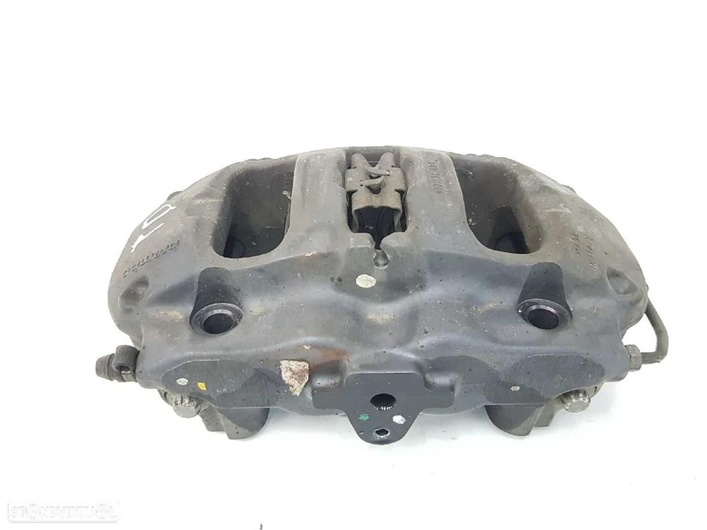 PINÇA TRAVÃO TRASEIRA DIREITA PORSCHE PANAMERA 2012 -298615150J - 1