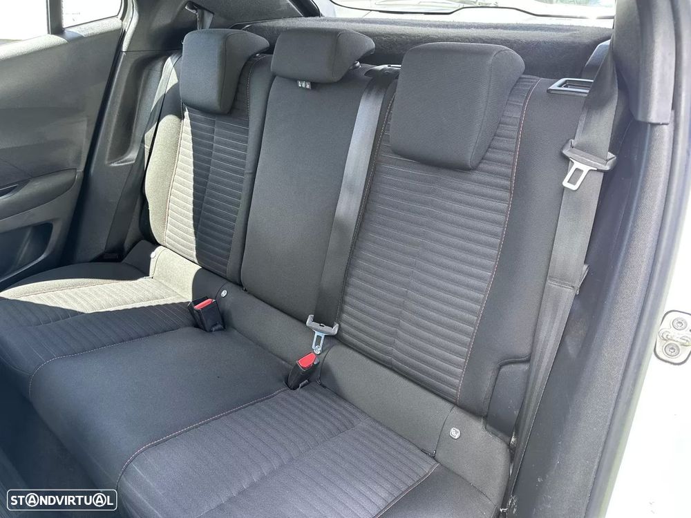 Peugeot 2008 1.5 BlueHDi Style - 25