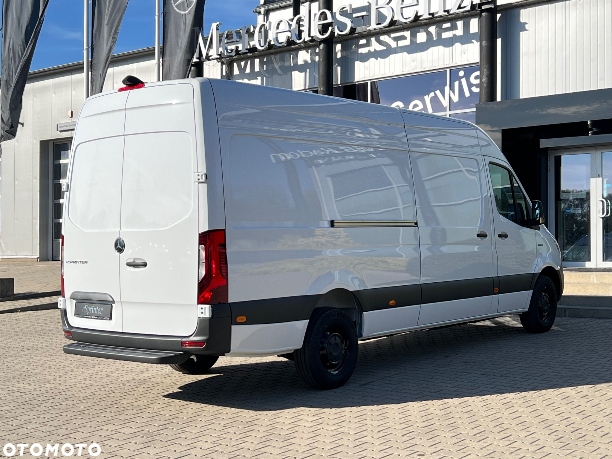 Mercedes-Benz eSprinter - 4