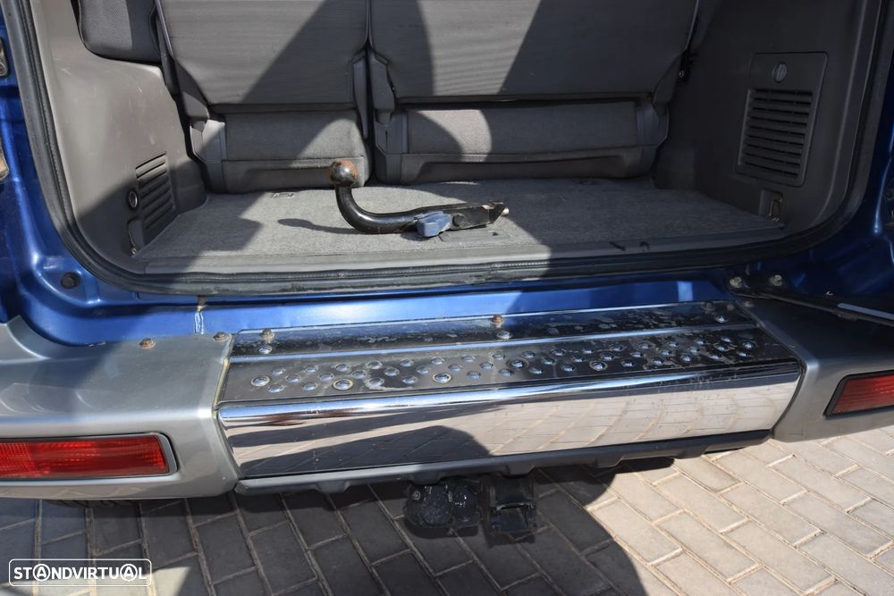 Mitsubishi Pajero - 13