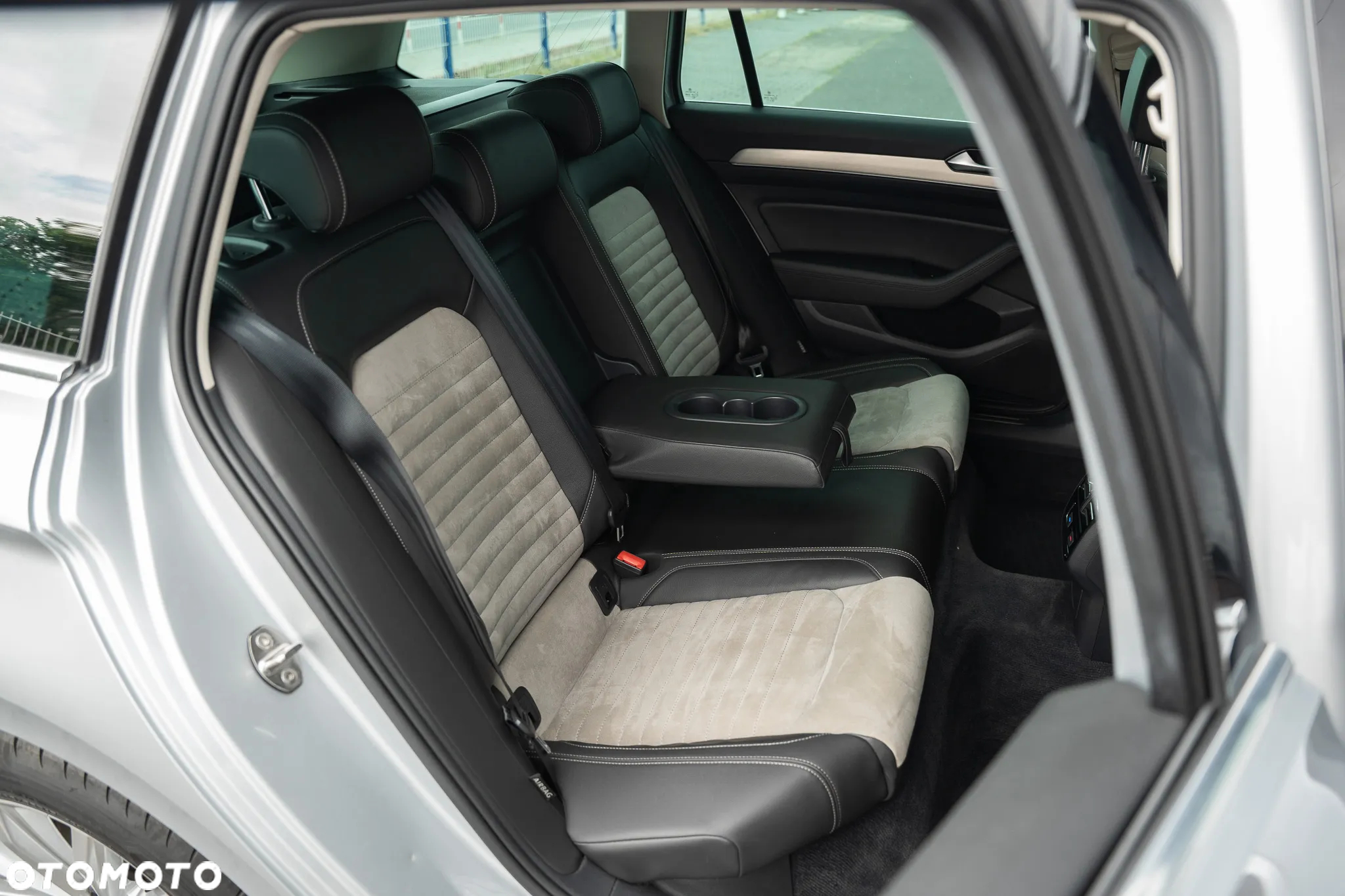 Volkswagen Passat 2.0 TDI BMT Comfortline - 34