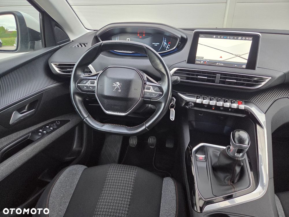 Peugeot 5008 BlueHDi 120 Active - 29