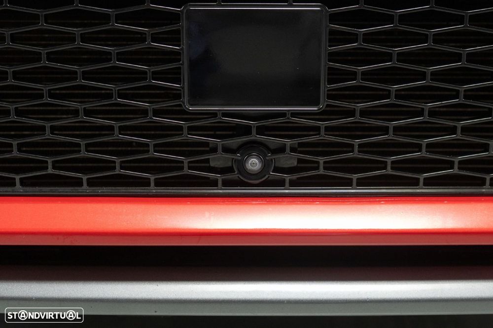 Land Rover Discovery Sport 1.5 I3 P300e AWD R-Dynamic HSE - 18