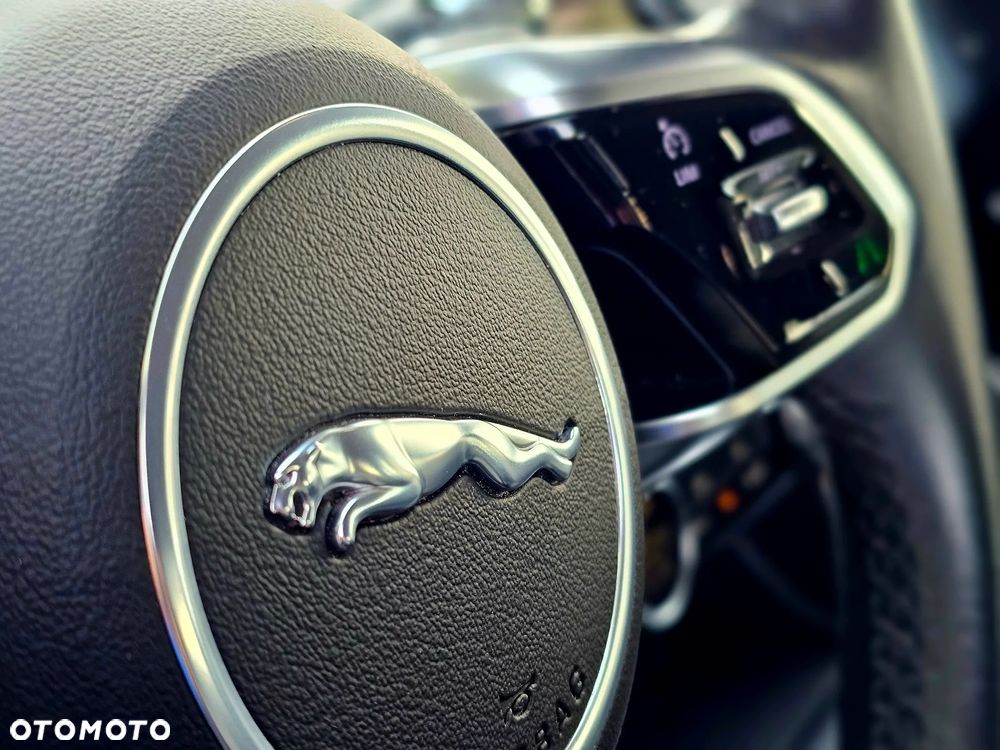 Jaguar E-Pace 1.5 P160 mHEV S - 31