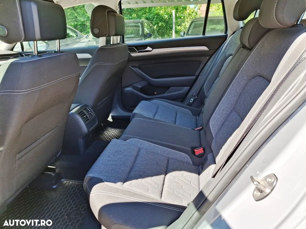 Volkswagen Passat 2.0 TDI DSG Comfortline - 9