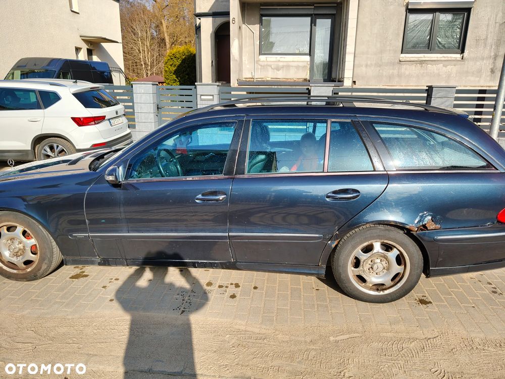 Mercedes-Benz Klasa E 320 CDI T Avantgarde - 8