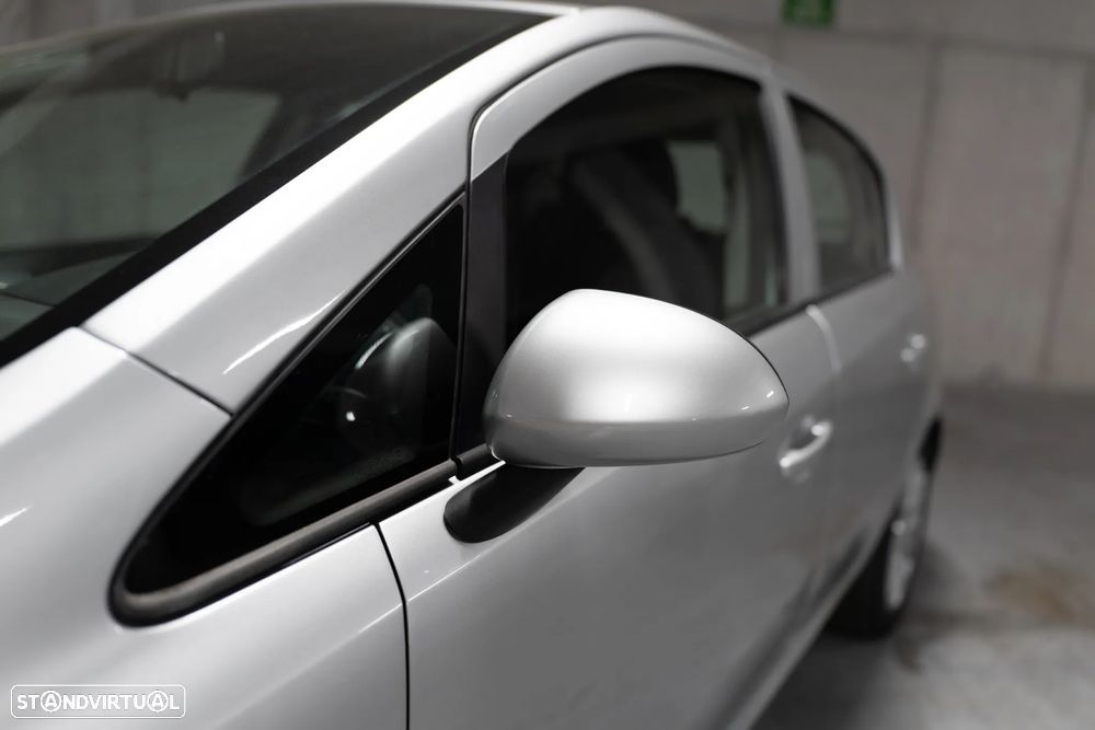 Opel Corsa 1.2 inTouch - 4