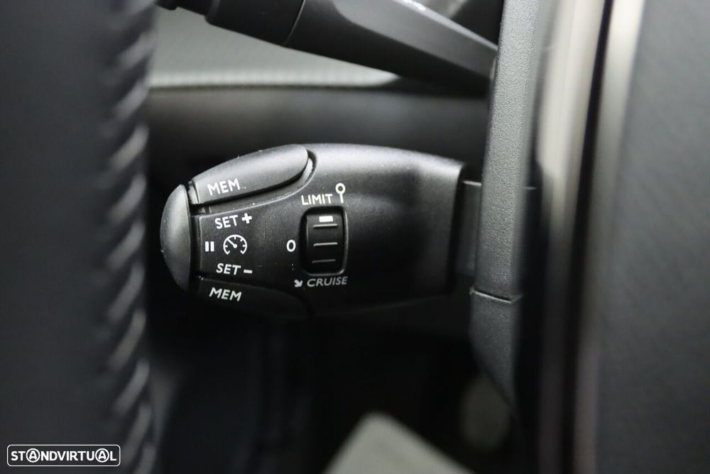 Peugeot 208 1.2 PureTech Allure Pack - 13
