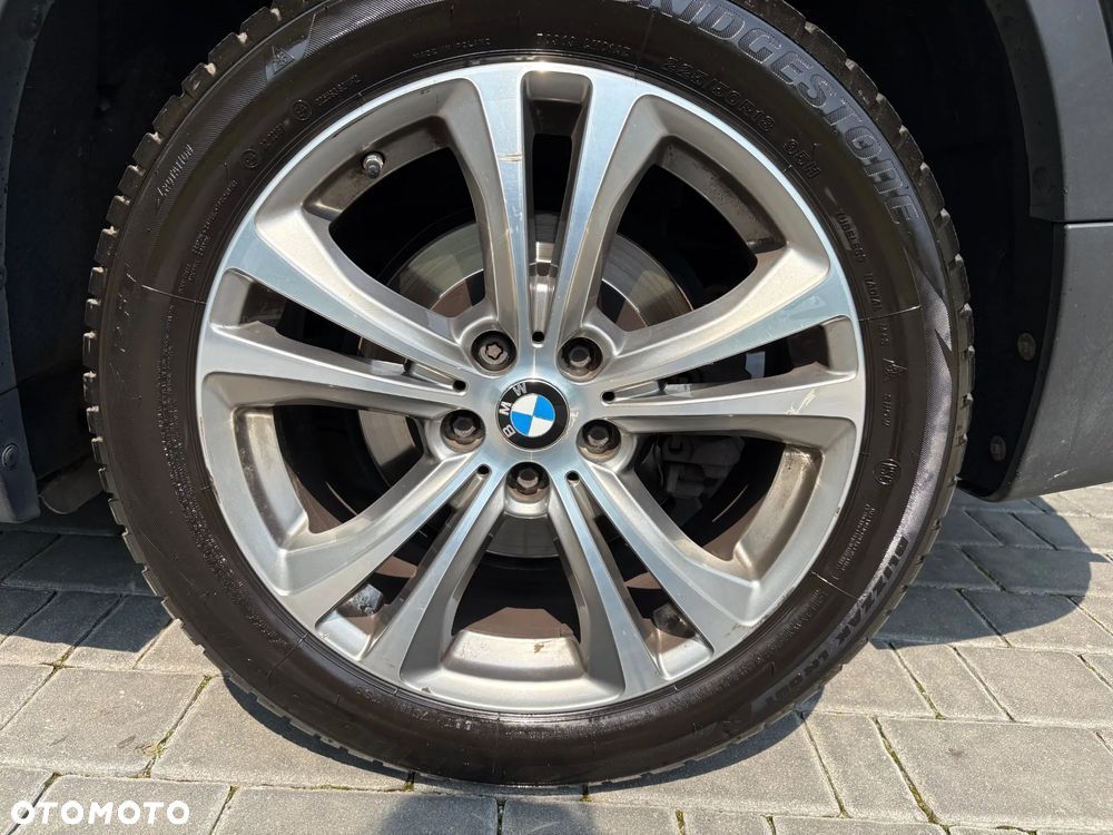 BMW X1 xDrive20i Sport Line - 18