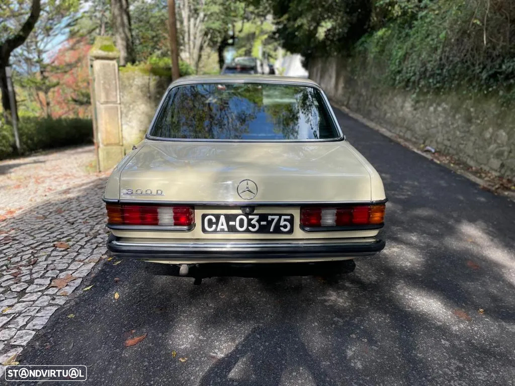 Mercedes-Benz 300 - 6