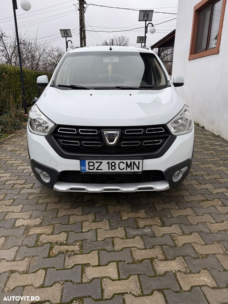 Dacia Lodgy 1.6 102 CP Stepway - 2