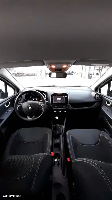 Renault Clio - 5