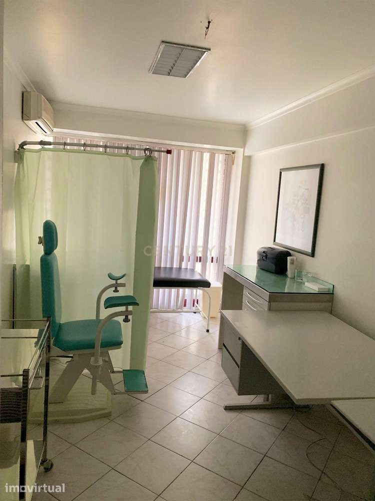 Loja Espaçosa no Lumiar, Lisboa - 190m² por 1990€ - Grande imagem: 4/18