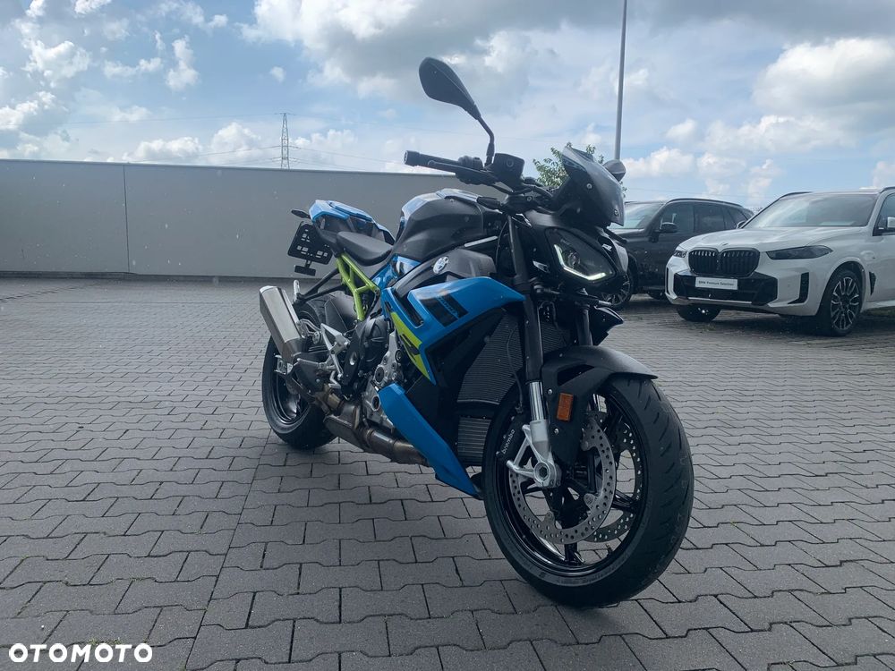 BMW S - 2