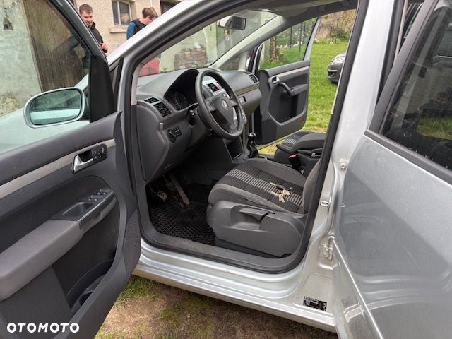 Volkswagen Touran 2.0 TDI Trendline - 10