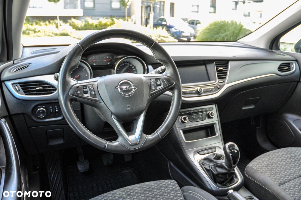 Opel Astra - 9
